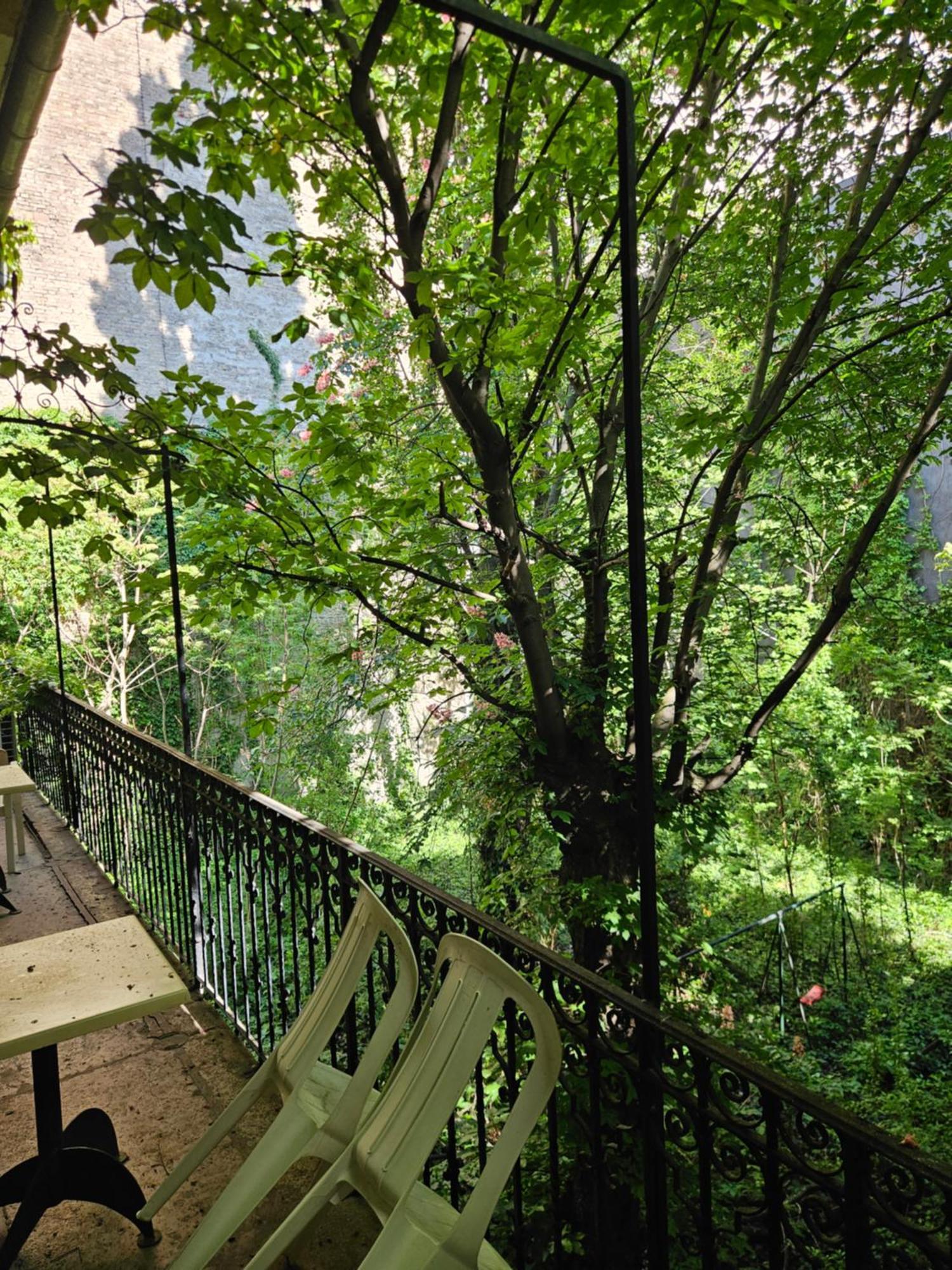 Ligeti Ruin Hostel Budapest Exterior photo