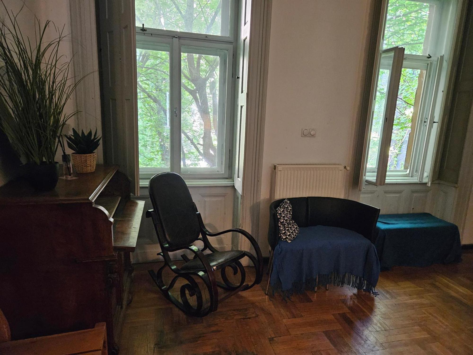 Ligeti Ruin Hostel Budapest Exterior photo